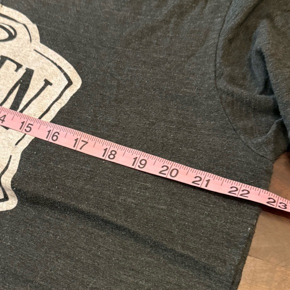 Distressed Beer Brewery Gray Graphic T-Shirt - Picture 5 of 5